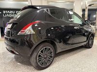 Usata Lancia Ypsilon Gold 69 CV (50 kW) 2021 Nero Utilitaria
