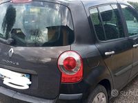 Usata Renault Modus 75 CV (55 kW) 2006 Nero Monovolume