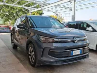 Usata VW Tiguan Life 149 CV (109 kW) 2025 Grigio SUV