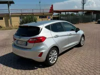 Usata Ford Fiesta 80 CV (58 kW) 2019 Grigio Utilitaria