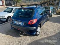 Usata Peugeot 206 2004 Blu Utilitaria