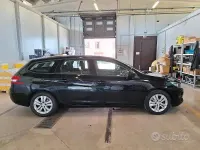 Usata Peugeot 308 Business-Line 131 CV (96 kW) 2020 Nero Station wagon