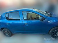 Usata Dacia Sandero 75 CV (55 kW) 2013 Blu Berlina