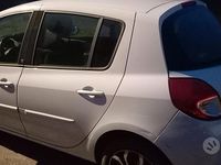 Usata Renault Clio II 65 CV (47 kW) 2011 Bianco Utilitaria