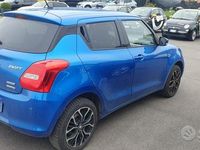 Usata Suzuki Swift 83 CV (61 kW) 2024 Blu/azzurro Utilitaria