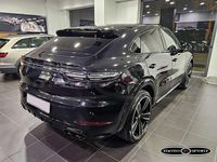 Usata Porsche Cayenne Coupe 340 CV (250 kW) 2022 Nero jet metallizzato Coupé