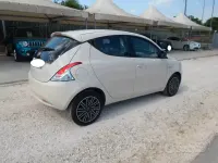 Usata Lancia Ypsilon Platinum 69 CV (50 kW) 2018 Bianco Utilitaria