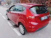 Usata Ford Fiesta Titanium 97 CV (71 kW) 2009 Rosso Utilitaria