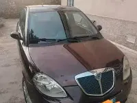 Usata Lancia Ypsilon 90 CV (66 kW) 2008 Rosso Utilitaria