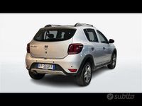 Usata Dacia Sandero Stepway 90 CV (66 kW) 2018 Grigio chiaro Berlina