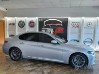 Usata Alfa Romeo Giulia Executive 160 CV (117 kW) 2018 Grigio Berlina