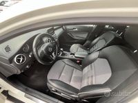 Begagnad Mercedes 180 122 HK (89 kW) 2015 Vit Sedan