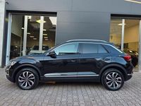Usata VW T-Roc Style 150 CV (110 kW) 2024 Nero SUV