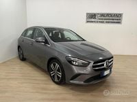 Usata Mercedes B200 Premium Plus 150 CV (110 kW) 2021 Grigio Monovolume