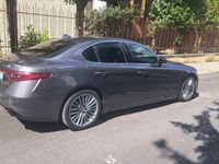 Usata Alfa Romeo Giulia 180 CV (132 kW) 2018 Grigio Berlina