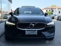 Usata Volvo V60 CC 190 CV (139 kW) 2020 Marrone Station wagon