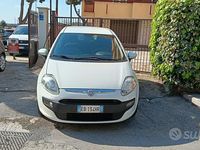 Usata Fiat Punto 75 CV (55 kW) 2010 Bianco Utilitaria