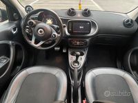 Usata Smart ForFour Passion 90 CV (66 kW) 2017 Rosso Utilitaria