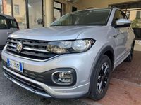 Usata VW T-Cross Sportline 110 CV (80 kW) 2023 Reflex silver SUV