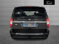 Usata Lancia Voyager Platinum 177 CV (130 kW) 2014 Monovolume