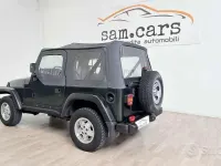 Usata Jeep Wrangler 118 CV (86 kW) 1998 Verde SUV