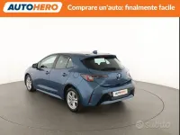 Usata Toyota Corolla 98 CV (72 kW) 2019 Bluazzurro Berlina