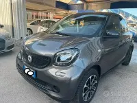 Usata Smart ForFour 71 CV (52 kW) 2016 Grigio Utilitaria