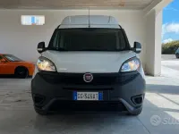 Usata Fiat Doblò 105 CV (77 kW) 2021 Bianco Monovolume