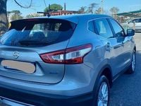 Usado Nissan Qashqai Acenta 110 CV (80 kW) 2015 Gris SUV