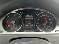 Usata VW Passat Highline 140 CV (102 kW) 2011 Grigio Berlina
