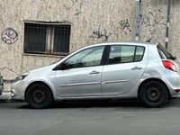 Usata Renault Clio II 68 CV (50 kW) 2010 Berlina