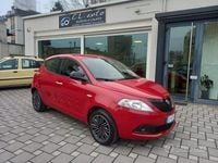 Usata Lancia Ypsilon Silver 69 CV (50 kW) 2024 Rosso Utilitaria