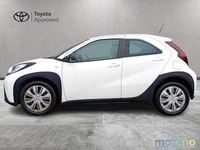 Begagnad Toyota Aygo X Active 72 HK (52 kW) 2023 Vit SUV