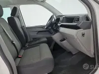 Usata VW Caravelle Trendline 110 CV (80 kW) 2023 Bianco Furgone