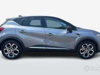 Usata Renault Captur Techno 145 CV (106 kW) 2023 Grigio scuro SUV