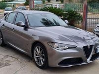 Usata Alfa Romeo Giulia 160 CV (117 kW) 2020 Argento Berlina