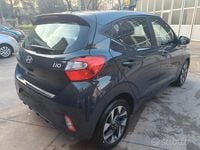 Nuova Hyundai i10 2025 Rosso Utilitaria