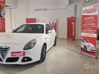 Usata Alfa Romeo Giulietta Exclusive 140 CV (102 kW) 2011 Bianco Utilitaria