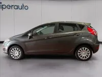 Usata Ford Fiesta 60 CV (44 kW) 2017 Grigio Utilitaria