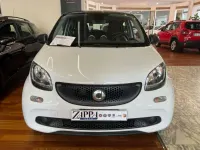 Usata Smart ForFour 71 CV (52 kW) 2015 Bianco Utilitaria