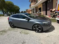 Usata Volvo V40 190 CV (139 kW) 2015 Berlina
