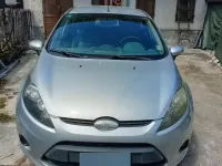 Usata Ford Fiesta 97 CV (71 kW) 2010 Grigio Berlina