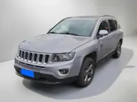 Usata Jeep Compass North 136 CV (100 kW) 2014 Grigio metallizzato SUV