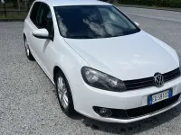 Usata VW Golf VI Highline 122 CV (89 kW) 2011 Bianco Utilitaria