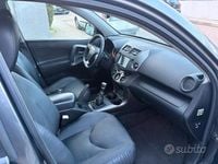 Usata Toyota RAV4 150 CV (110 kW) 2009 Grigio SUV