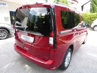 Usata Ford Tourneo Connect Titanium 114 CV (83 kW) 2022 Rosso Monovolume