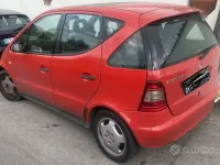Käytetty Mercedes A170 2000 Punainen Sedan