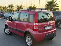 Usata Fiat Panda 4x4 Climbing 75 CV (55 kW) 2011 Viola Utilitaria