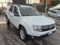 Usata Dacia Duster Lauréate 115 CV (84 kW) 2016 Bianco SUV