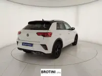 Usata VW T-Roc R-line 150 CV (110 kW) 2023 Bianco metallizzato SUV